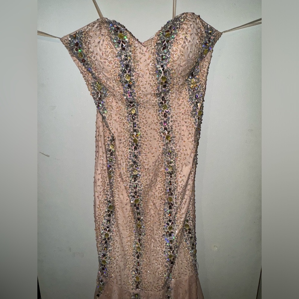 Elegant dress